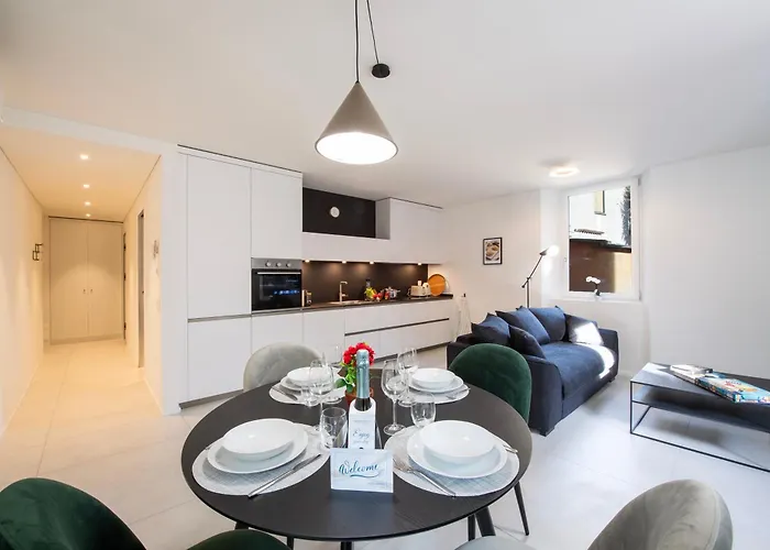 Corte Di - Happy * Ascona